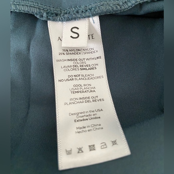 Alphalete Meridian Leggings - Picture 3 of 4